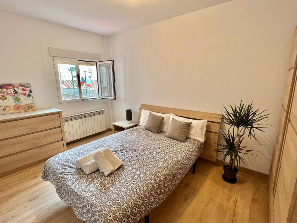 Close To Gran Via Centro Familiar Con Wifi By Apartamentos Logroño Kültér fotó