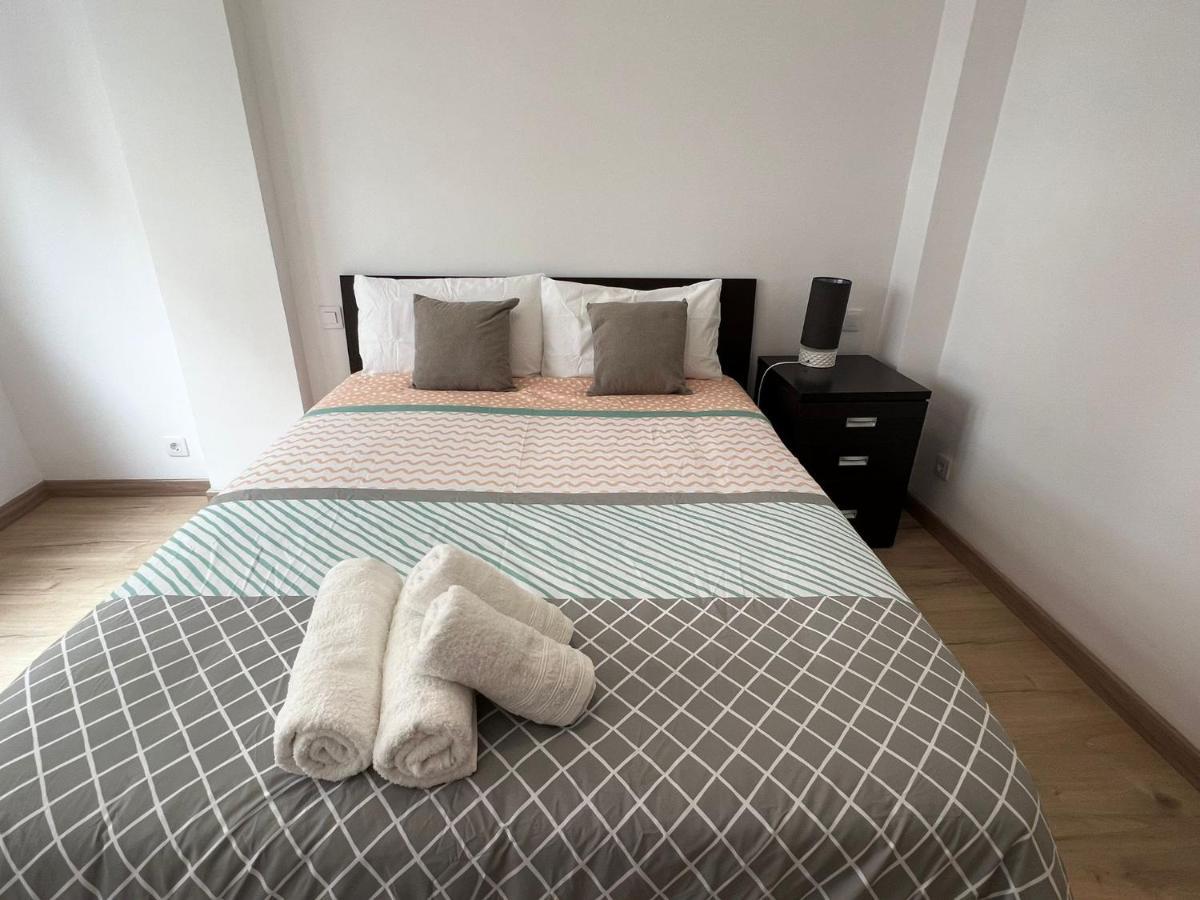 Close To Gran Via Centro Familiar Con Wifi By Apartamentos Logroño Kültér fotó